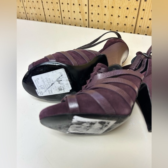 Bottega Veneta Women's Purple Strappy Sandals - Picture 4 of 8